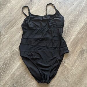 Shade & Shore Black One-Piece Swimsuit